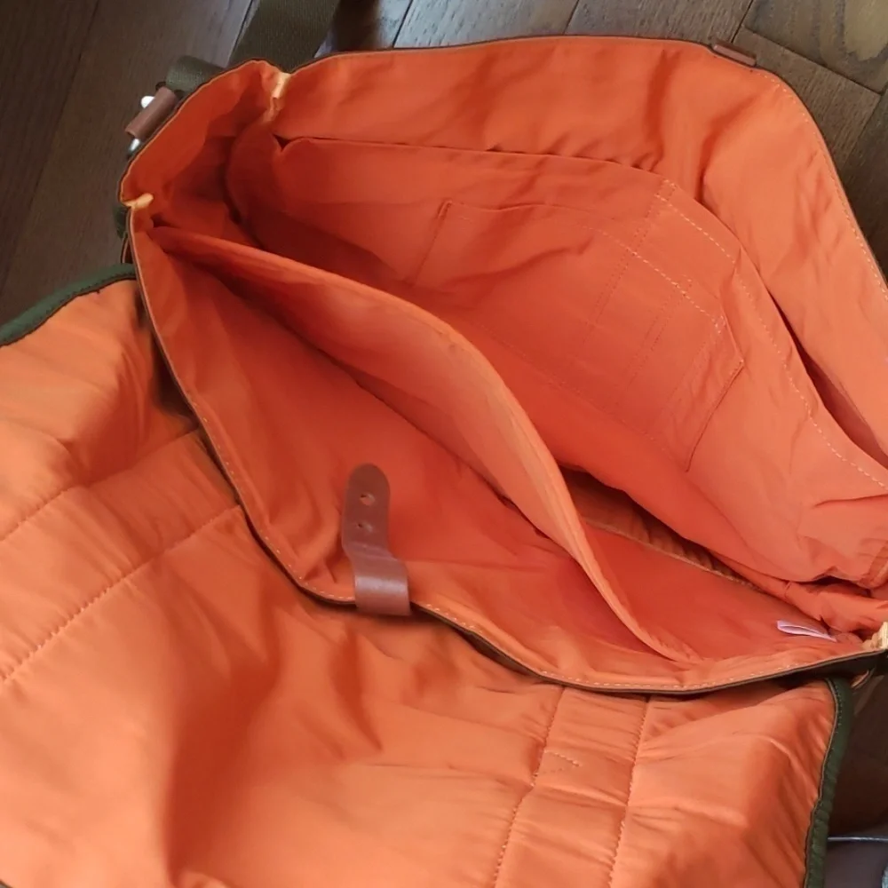Shiraleah Chicago computer bag. NWOT
